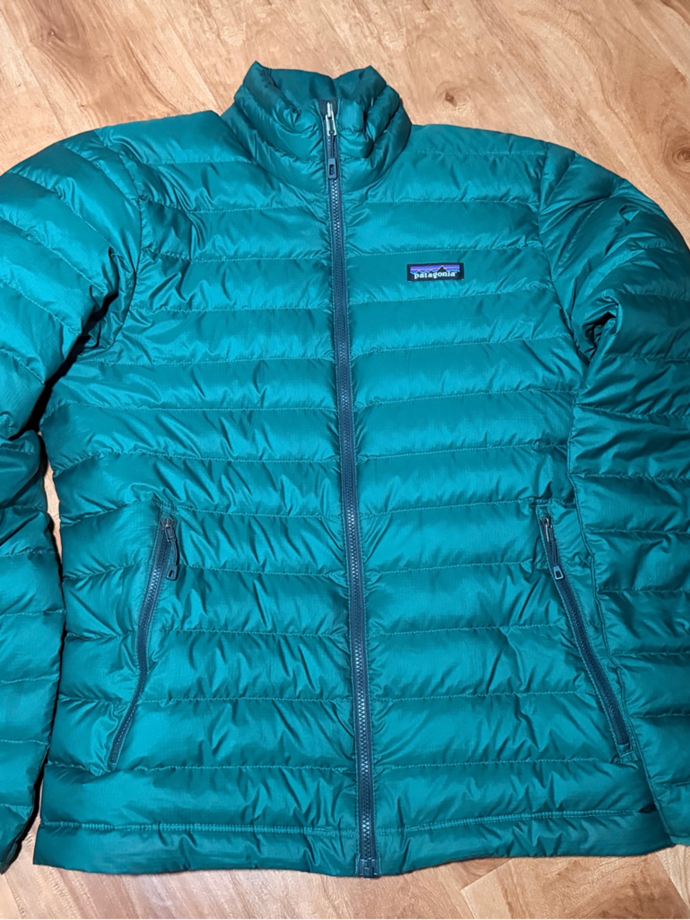 Patagonia Men’s Down Sweater Jacket - Small - Green